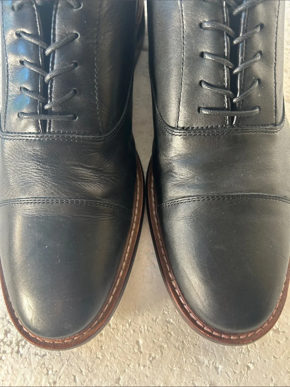 Aston Gray SZ 10.5 Black Leather Oxford Shoe Timeless Office Formal Professional